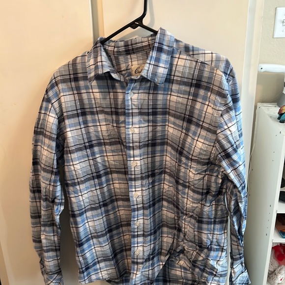 Long sleeve button up shirt. Size M - Picture 1 of 1